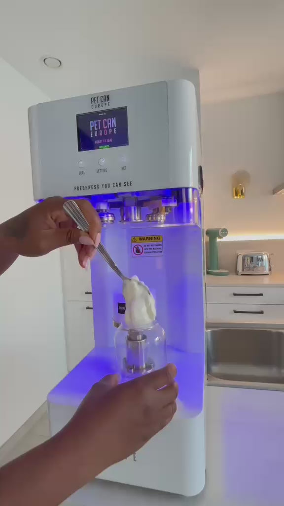Customer sealing a transparent PET can with the PET Can Europe sealer